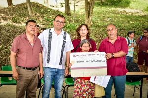 Contralor&iacute;a promueve transparencia en los programas sociales