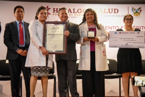 Refrenda Menchaca Salazar compromiso con la salud de la poblaci&oacute;n hidalguense