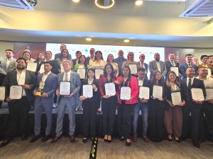UPE recibe Menci&oacute;n Honor&iacute;fica en el Premio de Excelencia Dual 2026