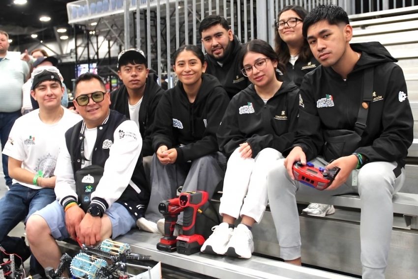 ITESA destaca en Mundial de Robótica VEX U 2026