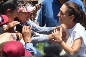 Claudia Sheinbaum dice que solo mujeres afines a la 4t pueden garantizar los derechos del sector