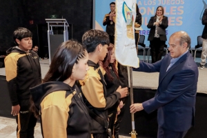 Natividad Castrej&oacute;n abander&oacute; a la delegaci&oacute;n hidalguense rumbo a los Juegos Nacionales Populares 2025