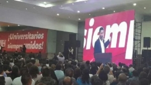 Acude Gerardo Sosa a evento de la UAEH donde sostuvo encuentro con la comunidad universitaria