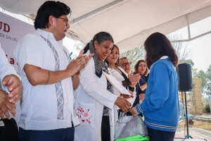 Turismo entrega RNT y certificaciones&nbsp;a gu&iacute;as de turistas en Hidalgo&nbsp;