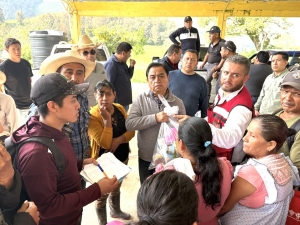 Congreso entregó más de 400 despensas a familias damnificadas en comunidades de Zacualtipán