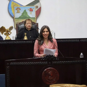 Convoca Moncerrat Hernández a hacer conciencia acerca del cáncer de mama en México.