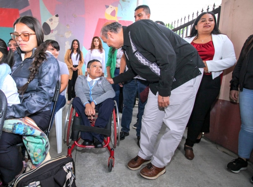 Más de 2.8 mdp para escuelas de cinco municipios de la Sierra Gorda