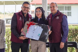 Natividad Castrejón inaugura laboratorio STEM en Villa de Tezontepec