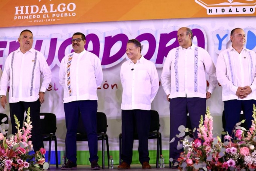 Reconocen en Hidalgo la labor de educadoras y educadores en emotivo festejo del SNTE
