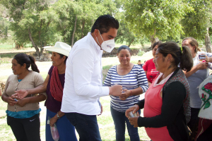GARANTIZAR EL ACCESO A LA SALUD MEDIANTE LA GESTI&Oacute;N DE DISPENSARIOS M&Eacute;DICOS, COMPROMISO DE ANGEL MOTA PORRAS.  &nbsp;