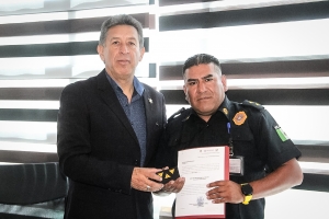 Entregan nombramientos y grados a seis&nbsp;nuevos subcomandantes de la PIBEH