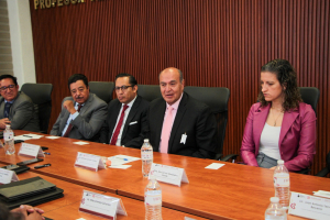 Signan convenio de colaboraci&oacute;n SEMSyS e IHEA