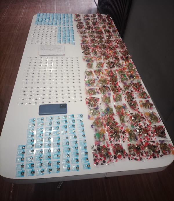 Asegura SSPH a mujer con más de 500 dosis de presunta droga en Ixmiquilpan