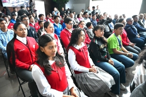 Congreso de Hidalgo reconoce el talento de la ni&ntilde;ez y la juventud del distrito VII
