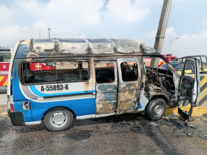 Percance de unidad de transporte público colectivo en Mineral de la Reforma