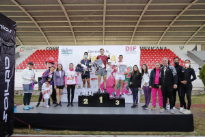 Todo un &eacute;xito la carrera con causa del DIF Pachuca