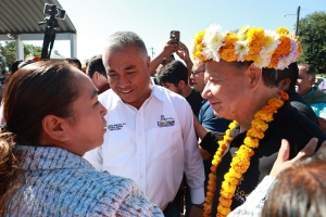 Julio Menchaca visita Tepehuacán y Tlanchinol para supervisar ayuda
