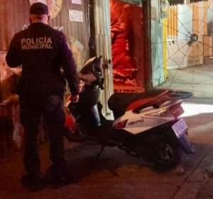Cae joven con motocicleta robada en la colonia Ex Hacienda de Guadalupe