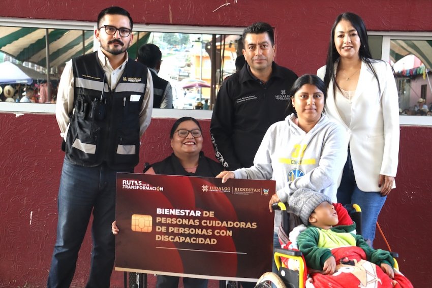 Avanza entrega regional de tarjetas para personas cuidadoras en Hidalgo