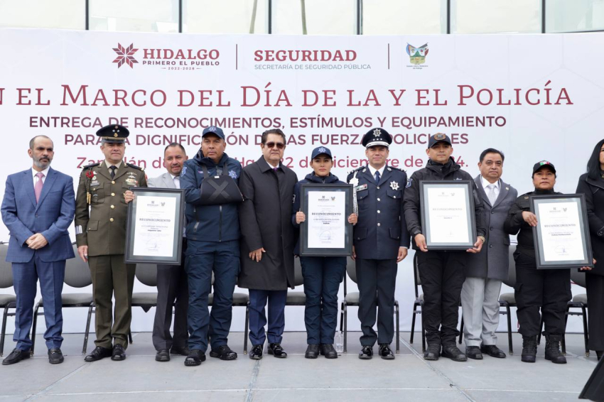 Con reconocimientos, equipamiento e histórico aumento salarial, celebra Gobierno de Hidalgo a las y los policías