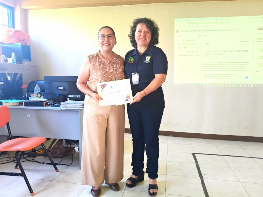 UTHH capacita a docentes en herramientas digitales