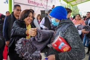 Entrega DIFH apoyos a más de 14 mil hidalguenses 