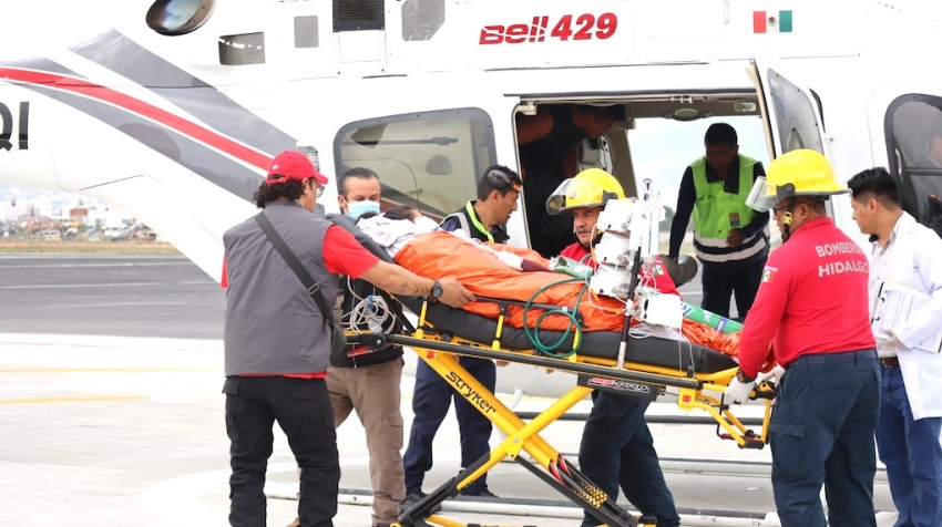 Paciente en estado crítico recibe traslado aéreo para atención especializada