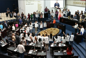 Toman protesta Legisladores del 2 do Congreso Juvenil 2024