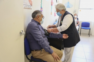 Imss Bienestar fortalece la atención integral para las personas mayores durante el mes de agosto
