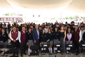 Entrega SEPH obras y equipamiento en 27 escuelas de Tulancingo