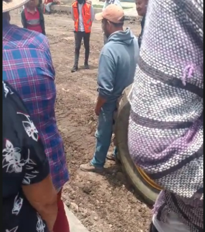 Detienen trabajos de pavimentación