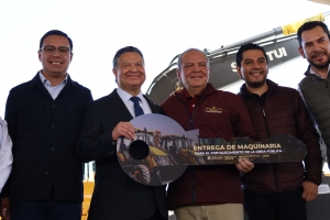 Invierte gobierno de Hidalgo m&aacute;s de 200 mdp en maquinaria