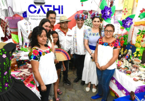 Diputado Andr&eacute;s Vel&aacute;zquez realiza gira de trabajo en la Huasteca hidalguense