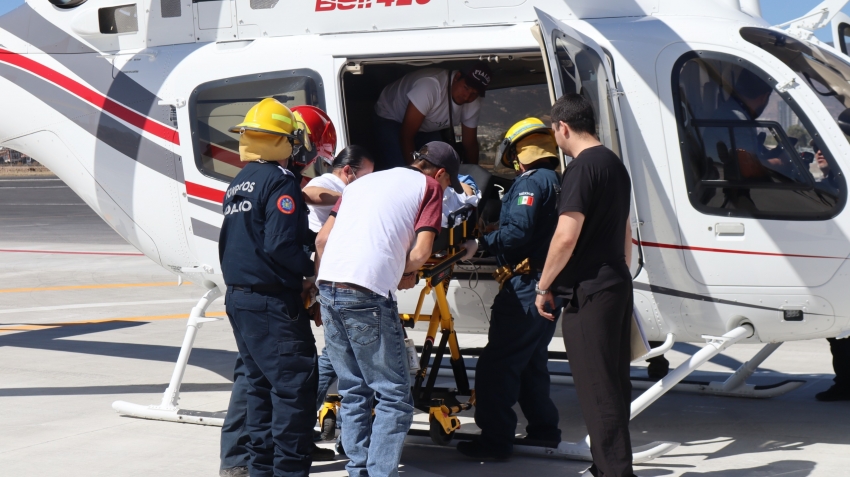 Traslado aéreo oportuno garantiza atención especializada a paciente de la Huasteca