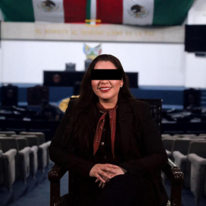 Aprueban segunda licencia a diputada prófuga