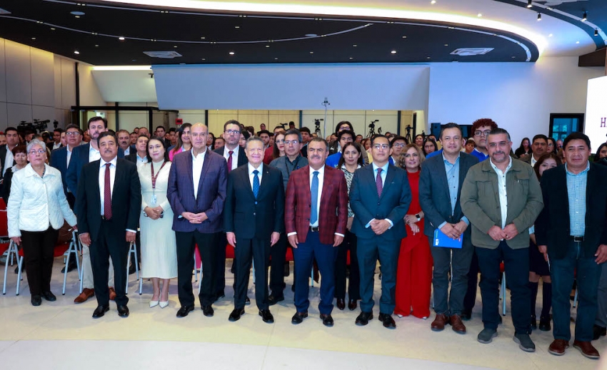 Gobierno de Hidalgo y el INEA van por la alfabetización de 50 mil hidalguenses