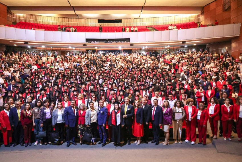 Concluyen su formación 196 estudiantes del CREN "Benito Juárez"