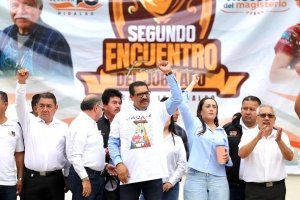 Said Vargas encabeza encuentro deportivo para docentes jubilados en Molango