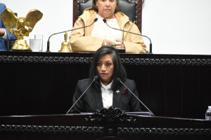 Lyzbeth Robles presenta avances en movilidad y transporte ante la LXVI Legislatura