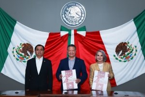 Menchaca Salazar respalda trabajo legislativo de Andr&eacute;s Vel&aacute;zquez