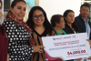Entrega gobierno de Hidalgo apoyos económicos a mujeres