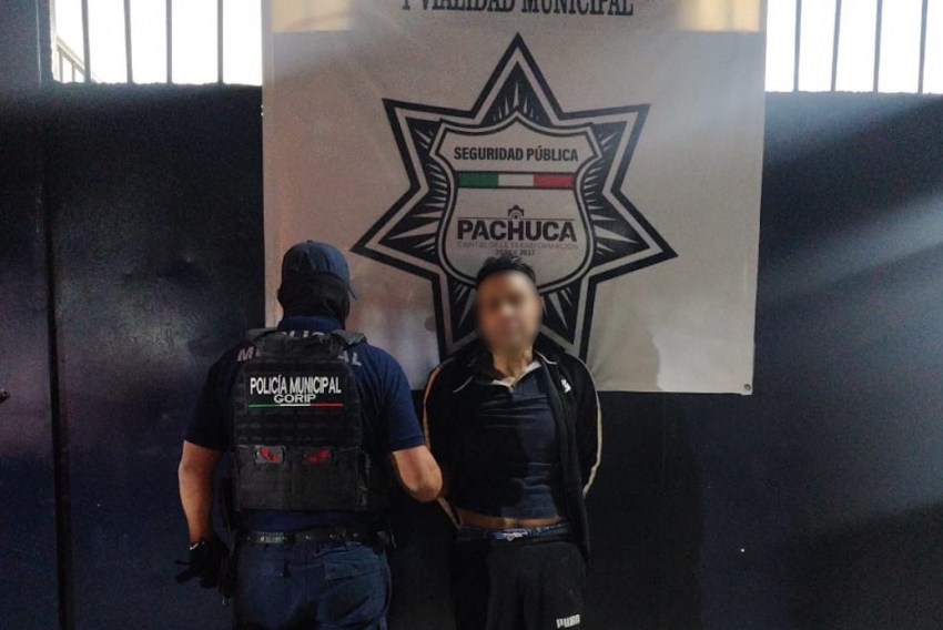 Recupera SSPTYV de Pachuca motocicleta robada y detiene a dos hombres