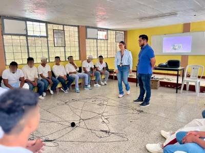 SSPH impulsa reinserción social de adolescentes a través de pláticas y talleres creativos