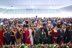 Egresan 150 docentes de la Escuela Normal Valle del Mezquital en su 50 aniversario