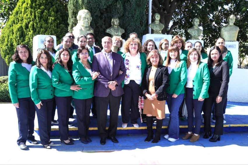 Participaron más de 35 mil docentes en la última sesión del CTE del ciclo escolar