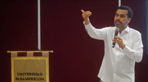 &Aacute;lvarez M&aacute;ynez reprocha participaci&oacute;n de X&oacute;chitl G&aacute;lvez en la marcha de la &ldquo;marea rosa&rdquo;