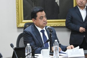 Andr&eacute;s Vel&aacute;zquez presenta iniciativa para que hidalguenses repatriados reciban trato seguro y digno