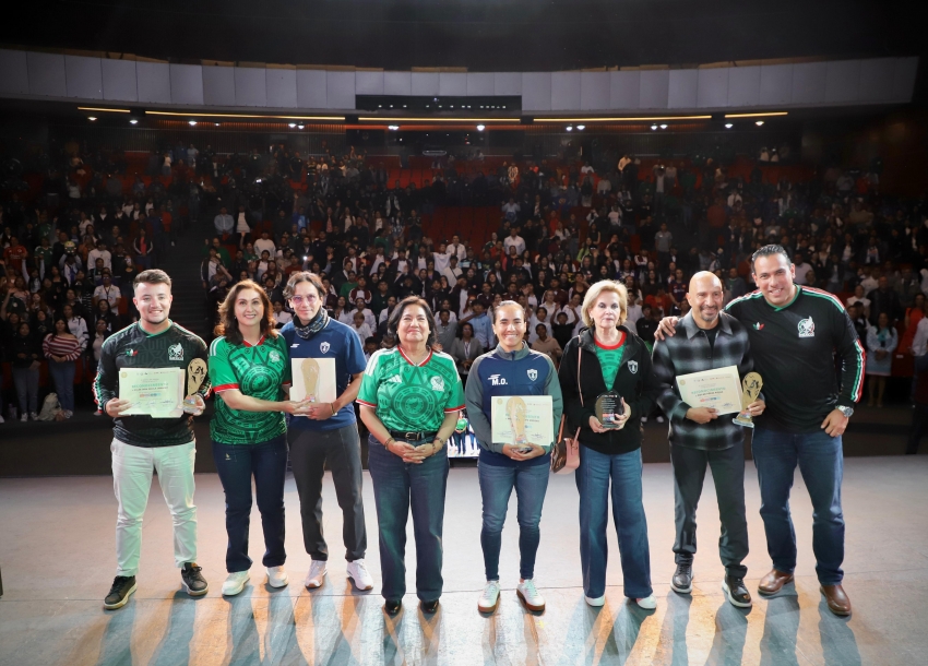 Promueve DIF Hidalgo salud mental y física a través del conversatorio “Más Allá de un Gol”   