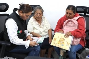 Sebiso acerca atenci&oacute;n migratoria a familias de Epazoyucan