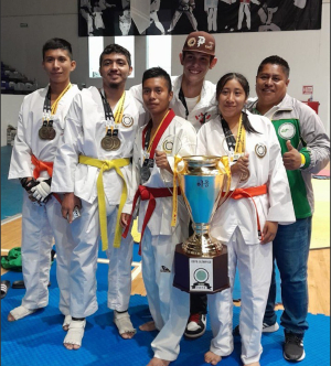 Destacan estudiantes de la UTHH en campeonato nacional deportivo